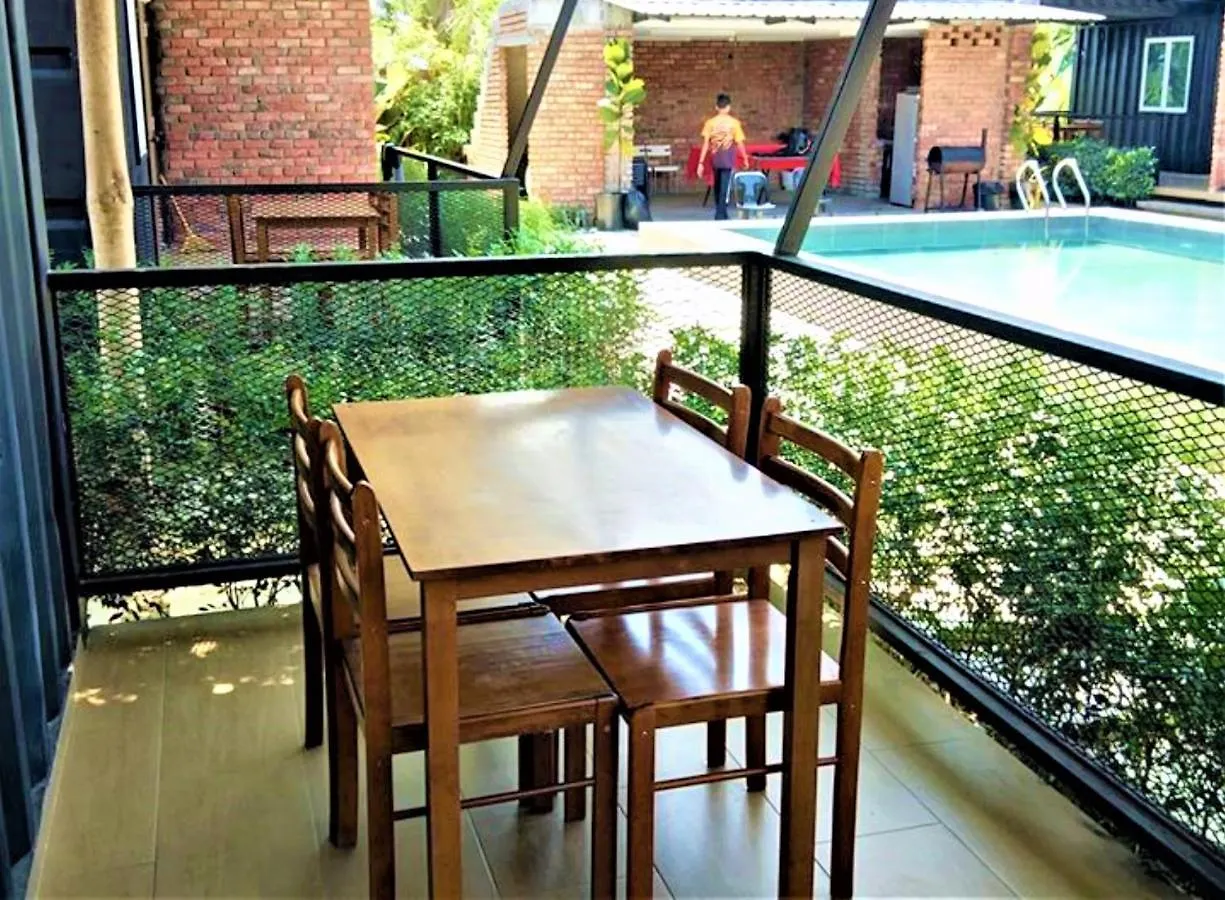 Petak Padin Cottage By The Pool, Kepala Batas  Privat bolig